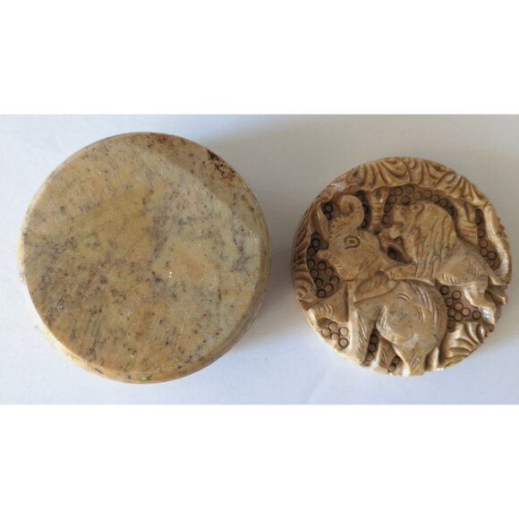 Vintage Soapstone Trinket Box Jewelry Handcrafted India Motifs Animals Lid 3*2" - Picture 5 of 6
